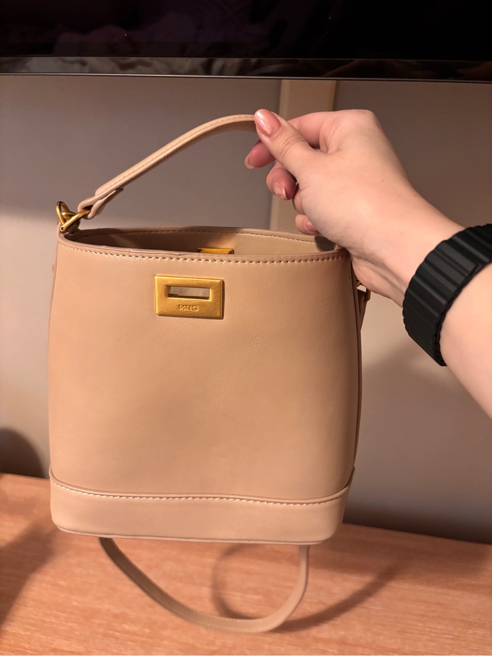 Mango Nude Beige Leather Crossbody Bucket Bag with Gold Hardware